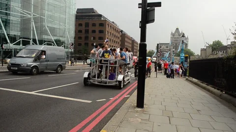 London pedal bus Video stock 36680706