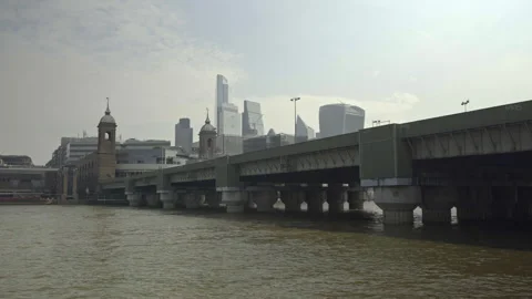 London River 2 Video stock 251180887