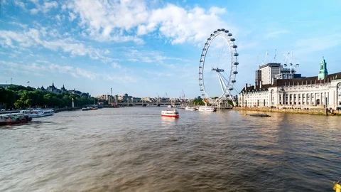 London River Thames Hyperlapse With Ferry and London Eye in Summer Video stock 92527383