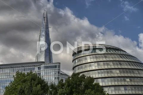 London, september 27: london city hall, headquarters for the lord mayor & cit Stock Photos