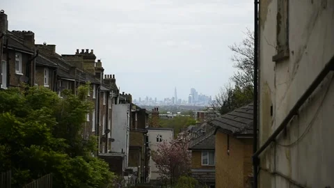 London Skyline Stock-Footage 182531245