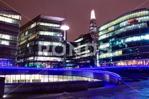 London skyline on Thames river at dusk, London, England Stock Photos