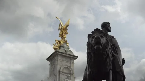 London Statue Timelapse Stock Footage 243195958