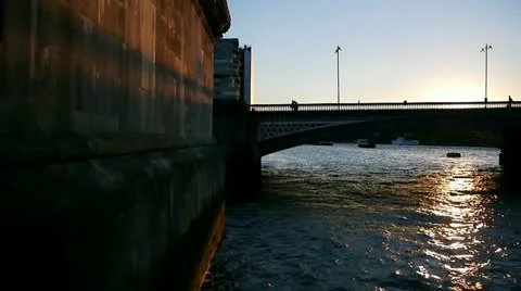 London Sunset over Blackfriars Bridge with shadows hitting wall Stock Footage 11481237