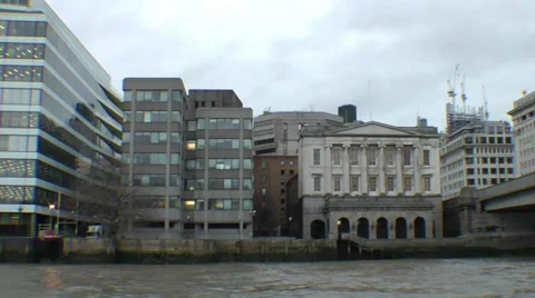 London Thames 4 Stock Footage 28222393