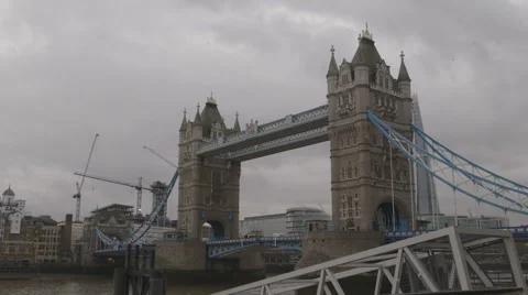 London, Tower Bridge Stock Footage 50209573
