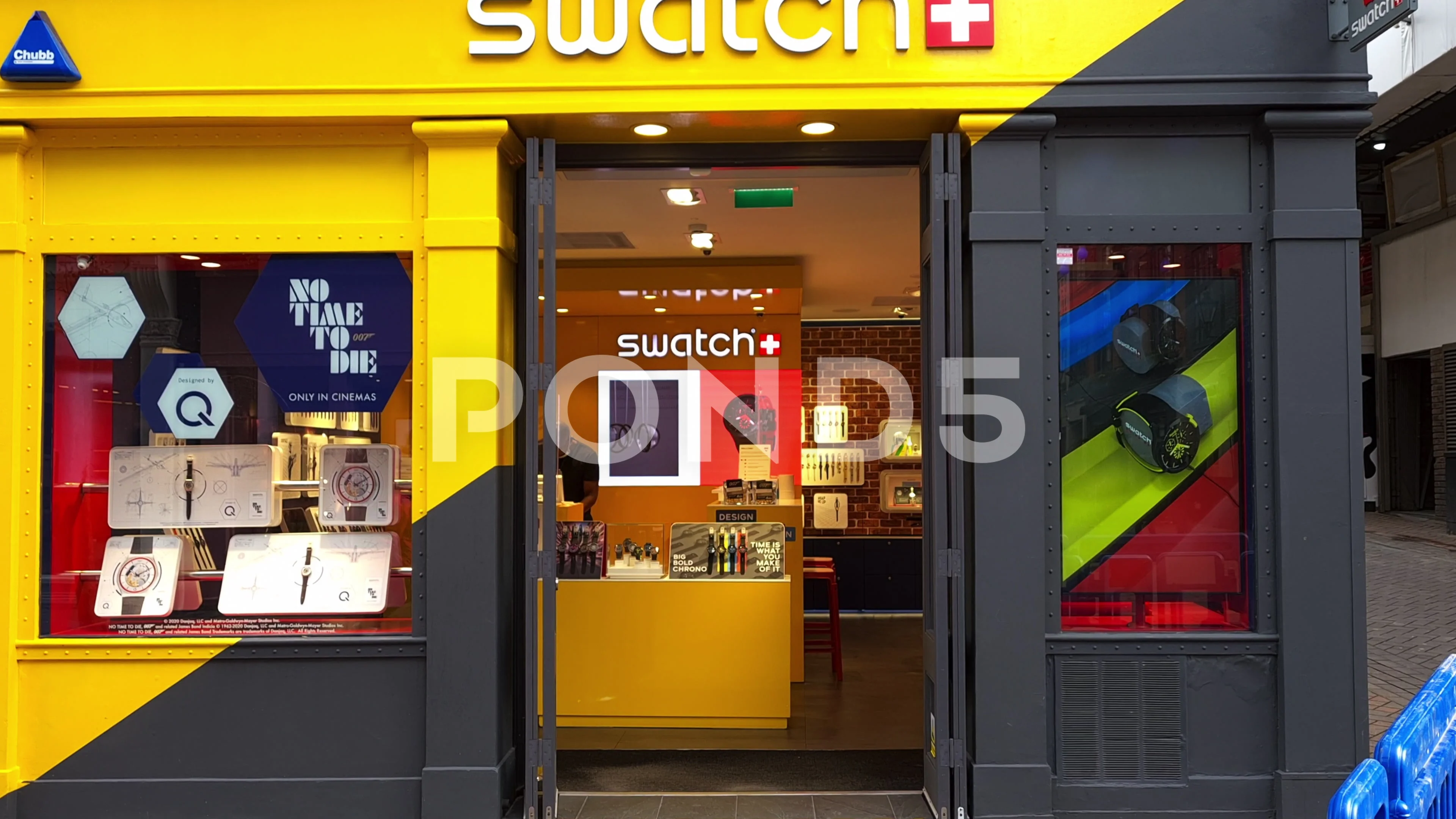 Swatch carnaby online street