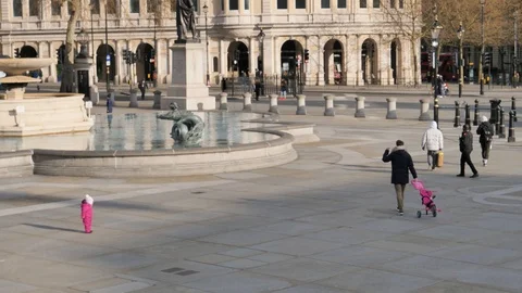 London Under Lock Down Video stock 127478073