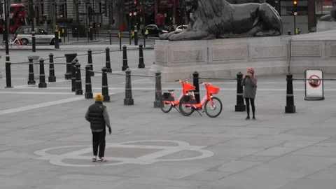 London Under Lock Down Video stock 127517692