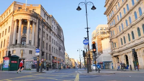 London Under Lock Down Video stock 127536759