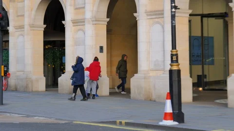 London Under Lock Down Stock Footage 127536762