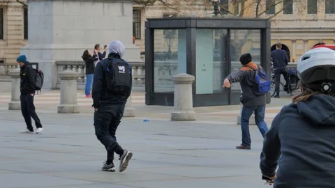 London Under Lock Down Video stock 127549880