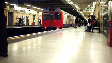 London Underground Train Stock Footage 36433055
