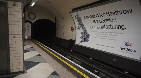 London Underground Train Video stock 54602543