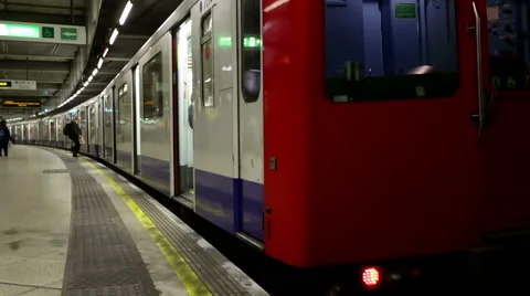 London underground train pulls out revealing second train Stock Footage 42891890