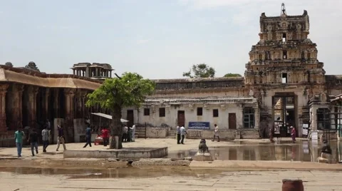 Lone tree inside Virupaksha Temple Stock-Footage 43855944