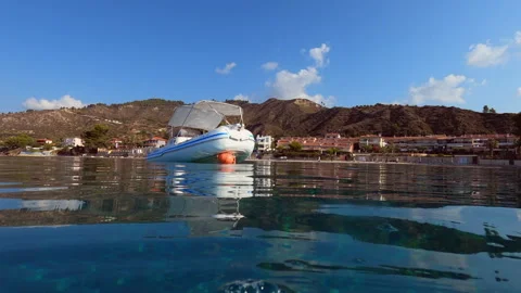 A lonely boat Vidéo 252281916