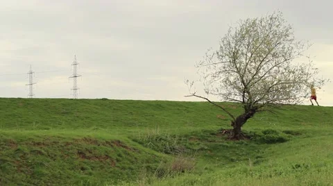 Lonely Man Jogging Outside WITH Still Camera Vídeo Stock 62400296
