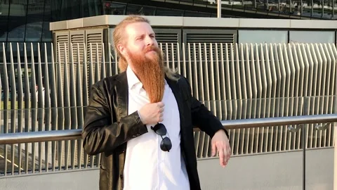 Long Bearded man 스톡 동영상 255602474