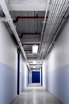 Long Blue Corridor Фото