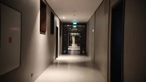 Long dark empty corridor interior 스톡 동영상 170796911