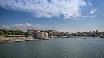 Long Hyperlapse A view of the Bay Sevastopol Hyperlapse. Moving Ship Pov Footage Stockbeeldmateriaal 85982204