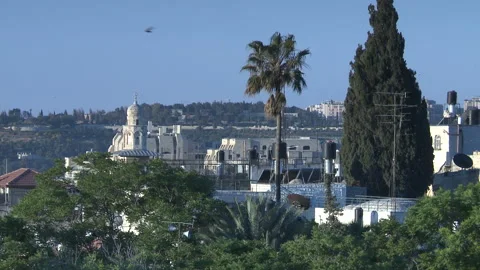 Long Pan Left Over Old City Of Jerusalem Towards The Golden Dome Of The Rock Video stock 238661975