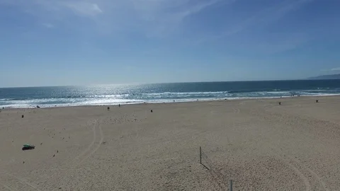 Long push across beach to waves Video stock 76138732