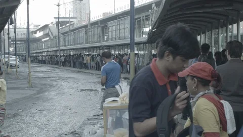 Long Queue of Manila MRT Passengers Stock Footage 101958503