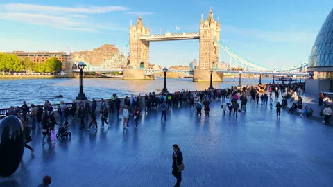 The long queue at Tower Bridge, Queen's funeral. London, UK. Stock Footage 210899151