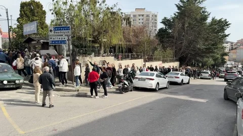 Long queues occurred at voting points as Mayor Ekrem Imamoglu detained Stock Footage 304830235