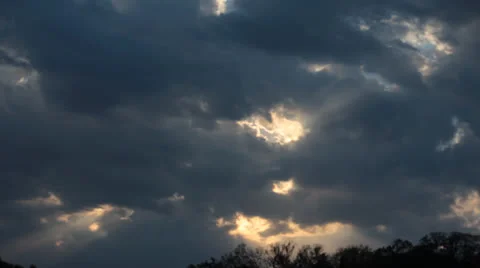 Long rays clouds Video stock 26146129