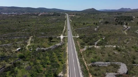 Long road seen from above 스톡 동영상 225090000