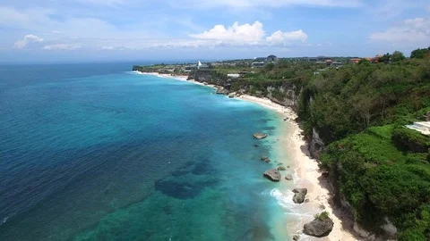 Long sandy beach and azure ocean of Bali island Stock-Footage 108677743
