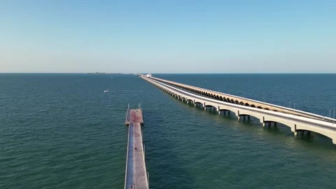 Long seaside pier in progreso, yucatan, mexico Stock Footage 304930103
