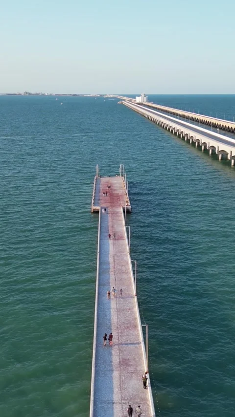 Long seaside pier in progreso, yucatan, mexico Stock Footage 304930501