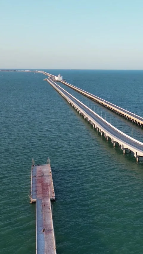 Long seaside pier in progreso, yucatan, mexico Stock Footage 304930943