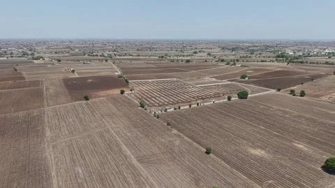 Long shot extreme wide angle drone survey capturing an extensive utilities Vídeo Stock 337247242