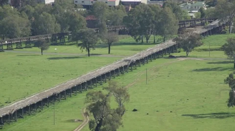 Long shot of the Prince Alfred Bridge, Gundagai 스톡 동영상 59335836