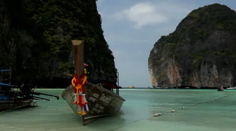 Long Tail Boat at Maya bay, Phi Phi Island , Phuket Thailand Stock Footage 2891853