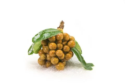 Longans on white background Фото