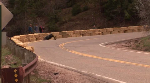 Longboard Crash 스톡 동영상 27127288