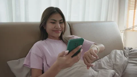 Longevity anti-aging medication AI sleep tracking report 스톡 동영상 328084185