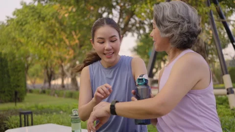 Longevity anti-aging medication for asia woman. Menopause awareness diagnosis Stock-Footage 307833350
