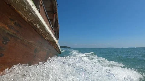 LongTailBoatRider Video stock 150259165