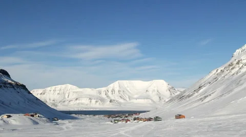 Longyearbyen, Svalbard. The small town is surrounded by mountains. Video stock 61707304