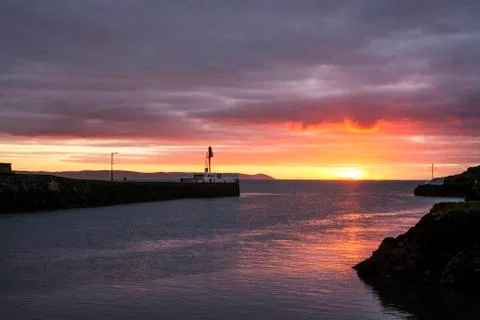 Looe pier sunrise 库存照片