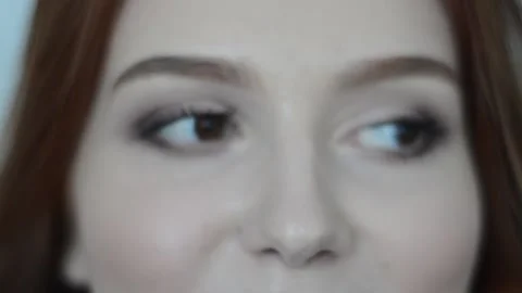 The look and the scene of how I do makeup and visage, paint lips, eyes Stock-Footage 129734716