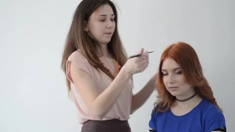 The look and the scene of how I do makeup and visage, paint lips, eyes 스톡 동영상 129736730