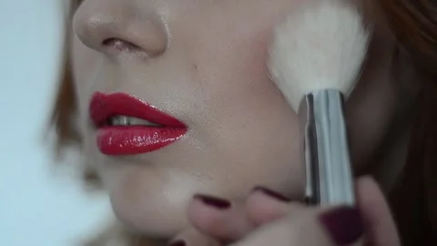 The look and the scene of how I do makeup and visage, paint lips, eyes Stock Footage 129736928